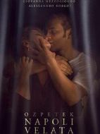 面紗下的那不勒斯