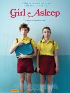 女孩睡著了