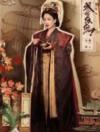 太后（馬蘇飾演）