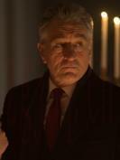 魯?shù)? /><p>魯?shù)?演員：羅伯特·德尼羅</p>喬伊的父親，是一個風(fēng)流倜儻的人。他并不是無心顧及女兒的負(fù)擔(dān)與家庭狀況，只是隨著時代的速度，經(jīng)濟市場并不是他能所掌控的。</li><li><img src=