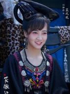 藍(lán)鳳凰（劉珈彤飾演）