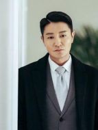 周小強(qiáng)（李宗翰飾演）