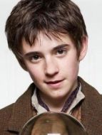 （查理&middot;羅飾演）