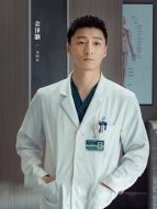 龍向東（金澤灝飾演）