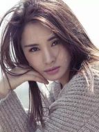 肖佳/肖曉（閆薇兒飾演）