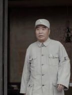 朱德（王伍福飾演）