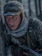 布認命（魯諾飾演）