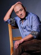 趙望天（趙晉飾演）