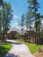 落基山置產(chǎn)家劇情介紹(1-5全集)